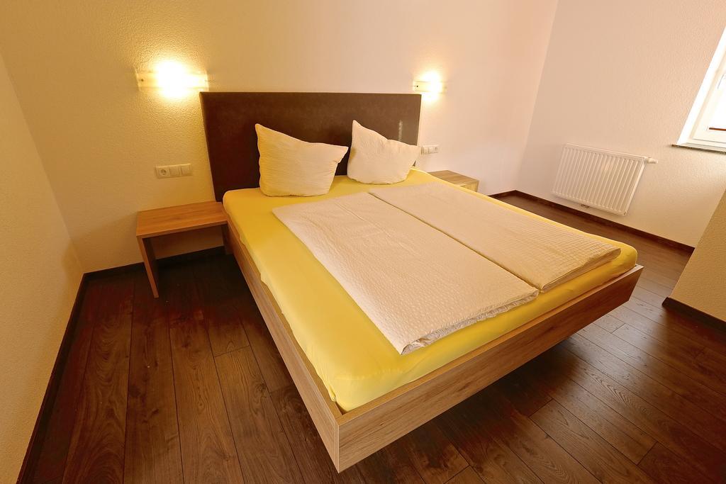 Ladis Living Appartement Kamer foto