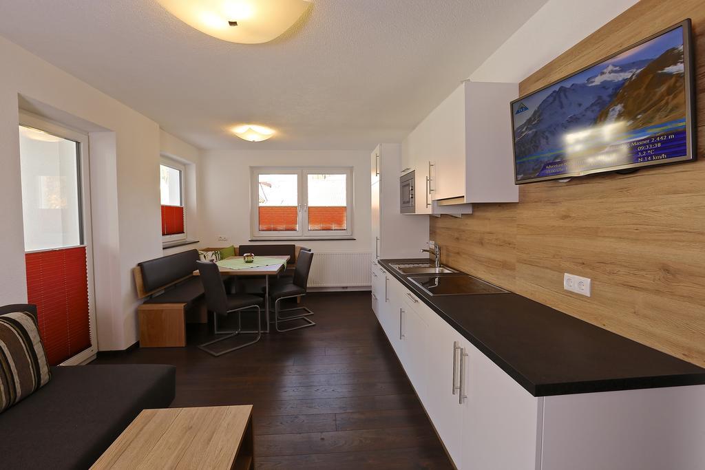 Ladis Living Appartement Buitenkant foto