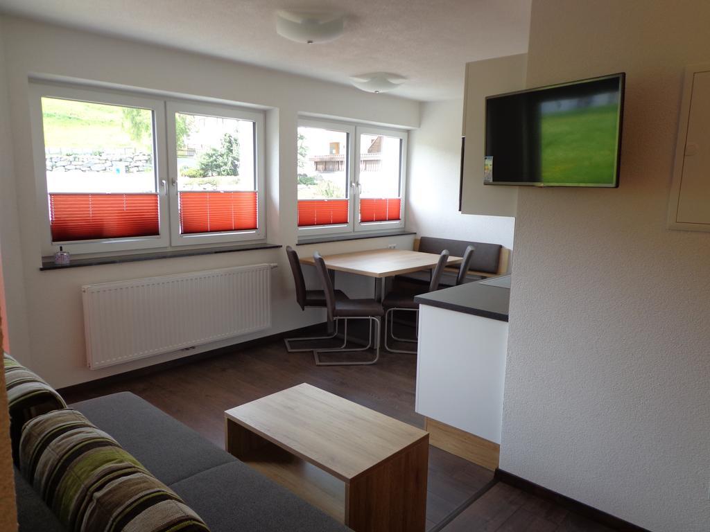 Ladis Living Appartement Buitenkant foto