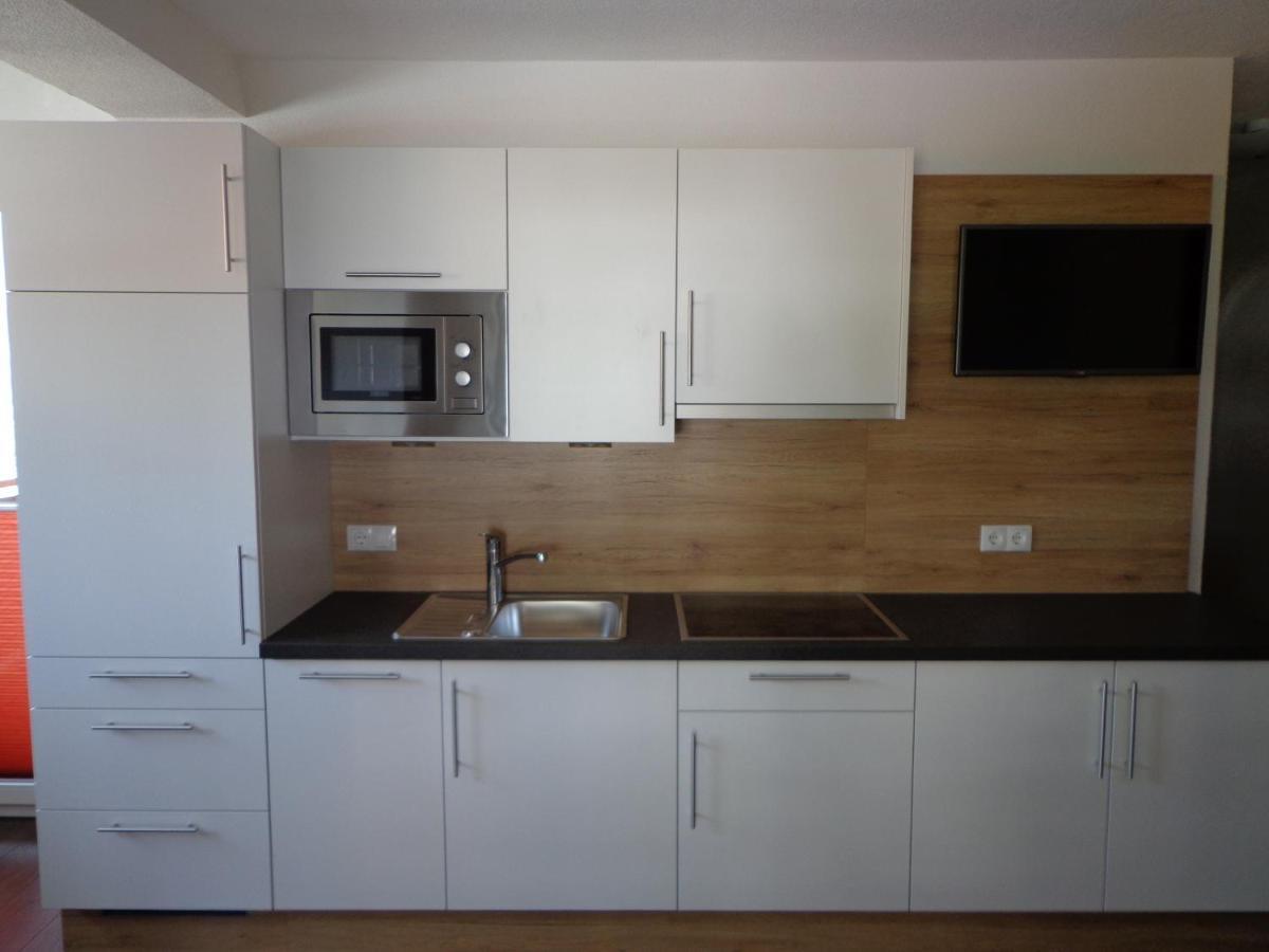 Ladis Living Appartement Buitenkant foto
